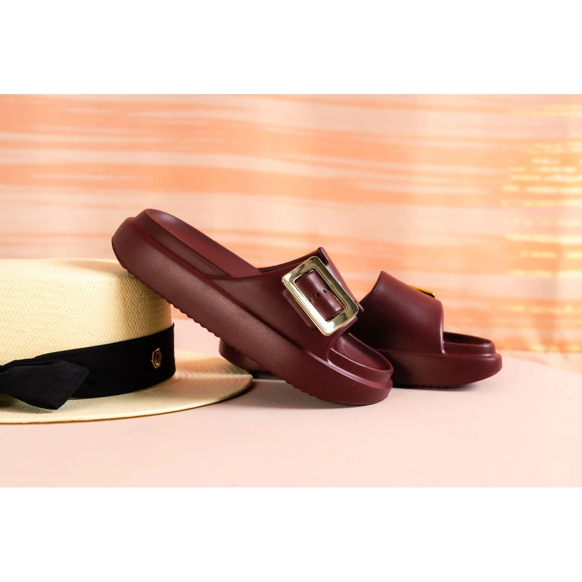 Chinelo Feminino 100% EVA Confortável com Enfeite Metalizado